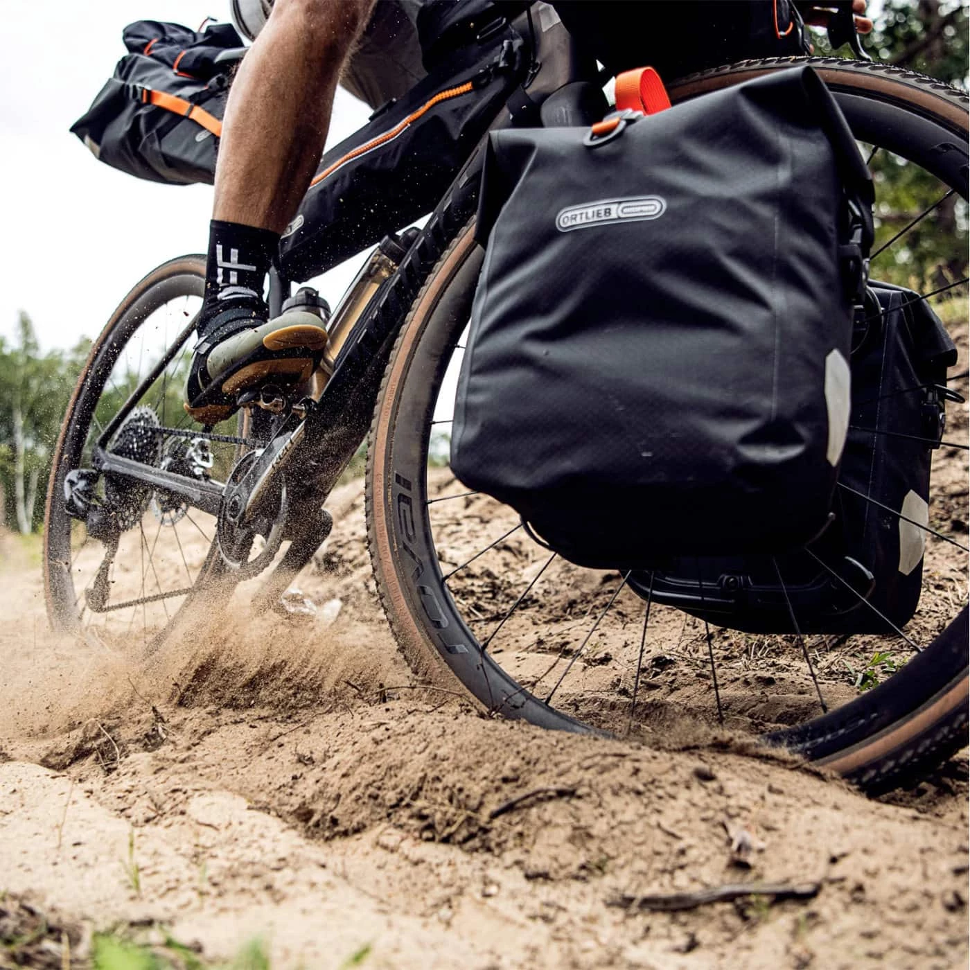 Ortlieb Gravel-Pack Bikepacking-Taschen Vorderrad (Paar) - wasserdichte Fahrradtaschen für Abenteuer 7 Ortlieb Gravel-Pack Bikepacking-Taschen Vorderrad (Paar) - wasserdichte Fahrradtaschen für Abenteuer – Bild 7