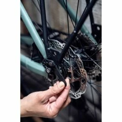 Ortlieb Quick Rack Light Gepäckträger (26"-28") - Leichter Fahrradgepäckträger für Fahrradtaschen & Körbe 12 Ortlieb Quick Rack Light Gepäckträger (26"-28") - Leichter Fahrradgepäckträger für Fahrradtaschen & Körbe -E-Bikes Verkaufsgeschäft ortlieb quick rack light gepaecktraeger 2022 311037 f