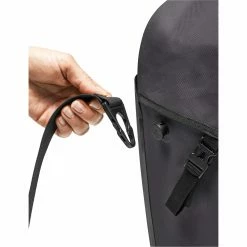 VAUDE Aqua Back Pro Single Fahrradtasche - Wasserdichte Packtasche für Fahrräder -E-Bikes Verkaufsgeschäft vaude aqua back pro single fahrradtasche rot 2023 e