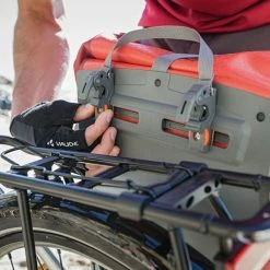 VAUDE Aqua Back Single Fahrradtasche - Wasserdichte Packtasche für Fahrräder -E-Bikes Verkaufsgeschäft vaude aqua back single fahrradtasche 2021 p 248304 2